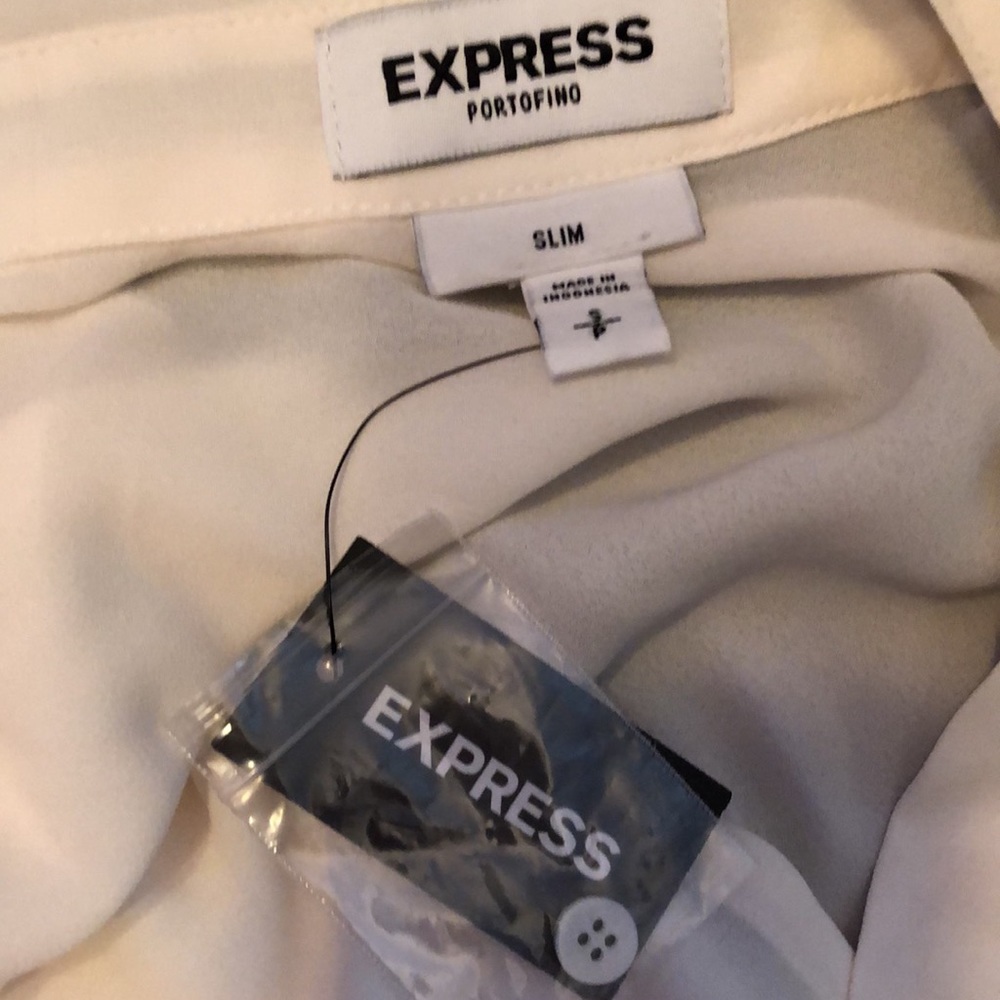 Express off-white lace portofino blouse - Picture 3 of 6